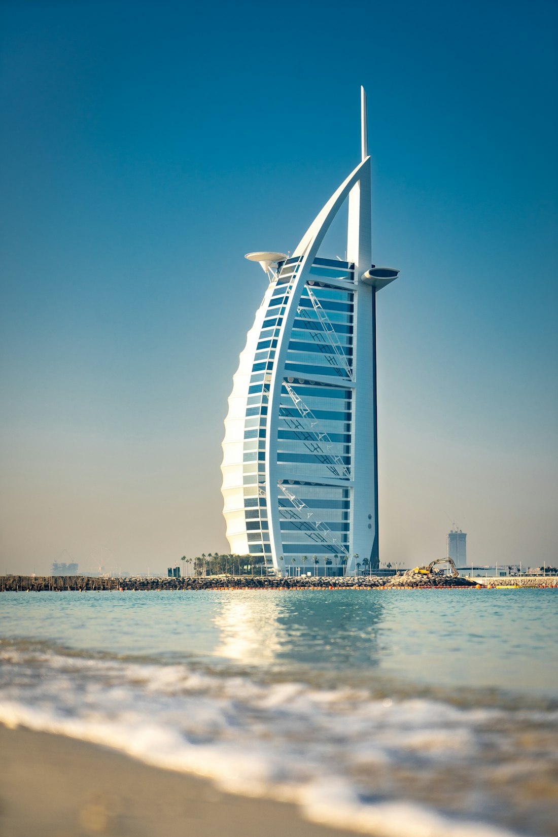 Dubai — stays and resorts