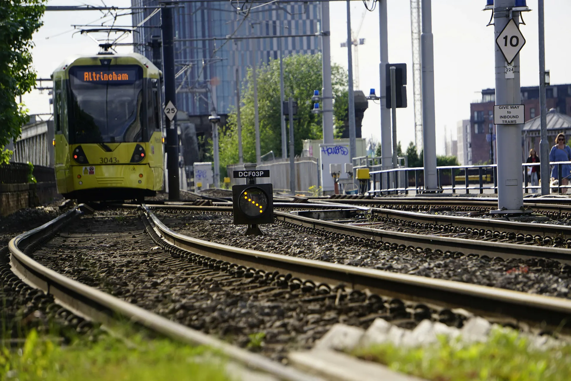Manchester — London