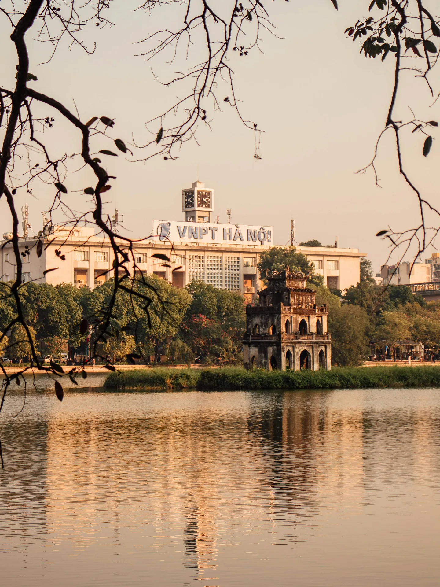 Ha Noi — Arrival