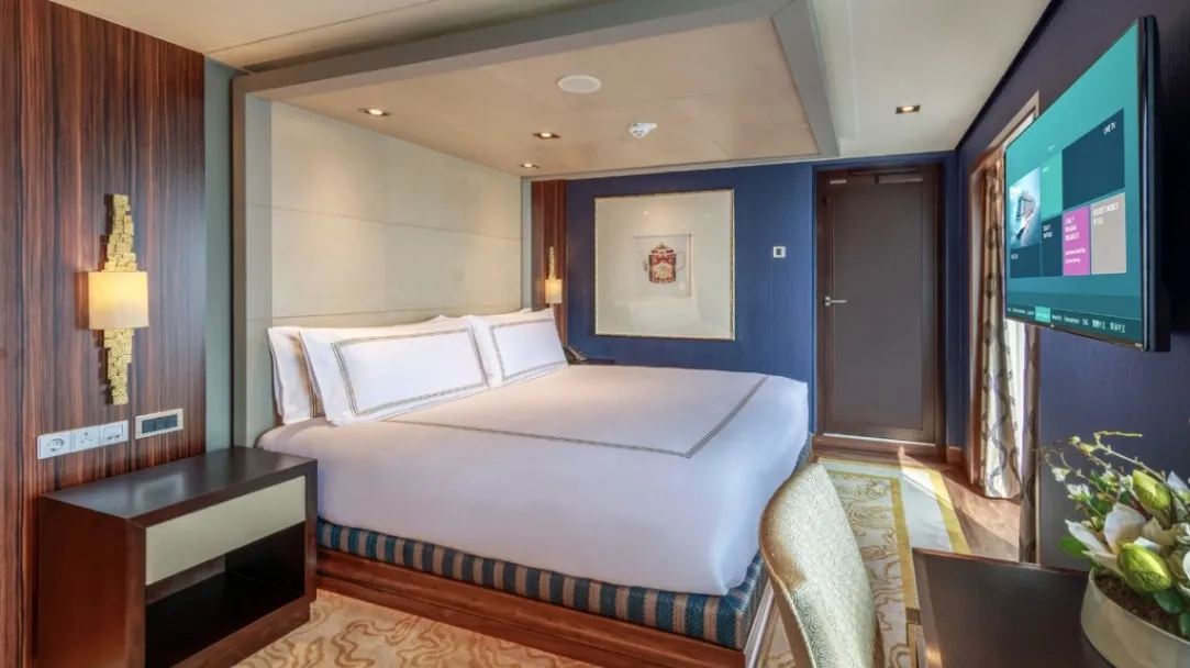 Resorts World Cruises