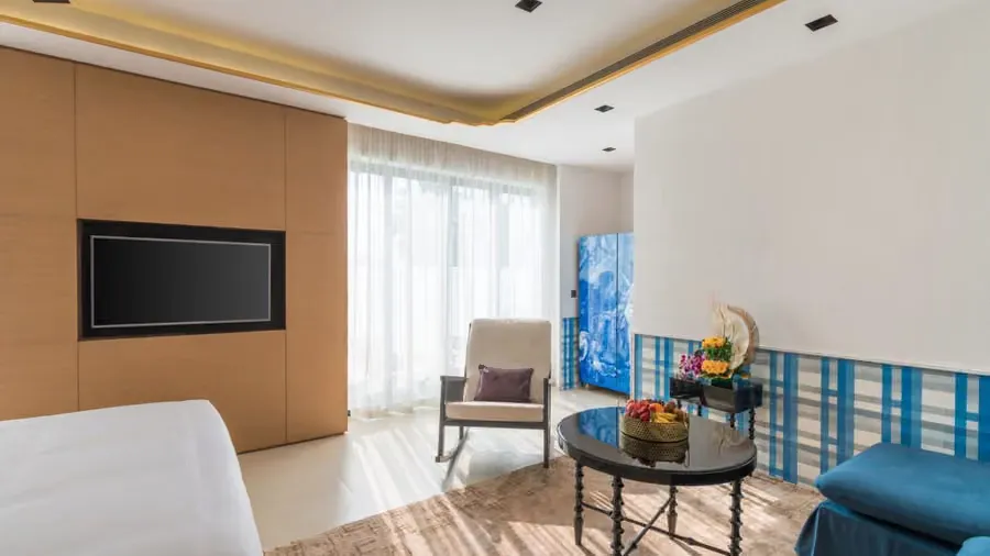 Premier Balcony Room King photo 4