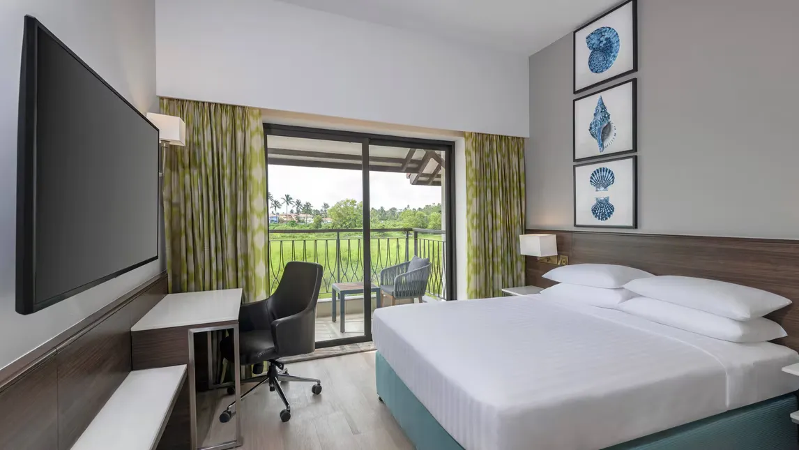 Deluxe, Guest room, 1 Queen, Balcony photo 4