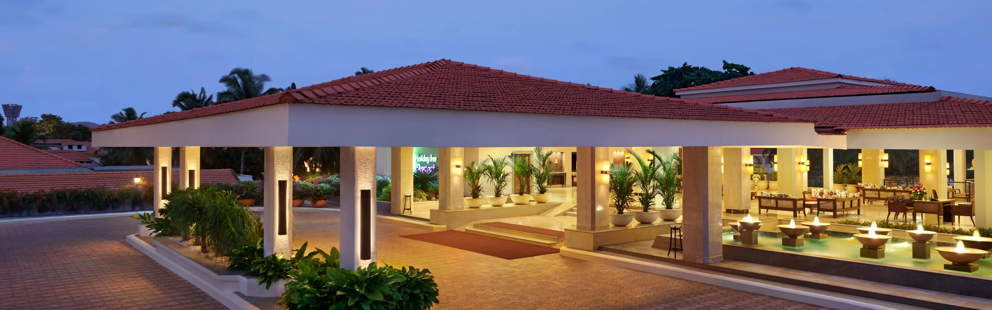 Holiday Inn Resort & Spa