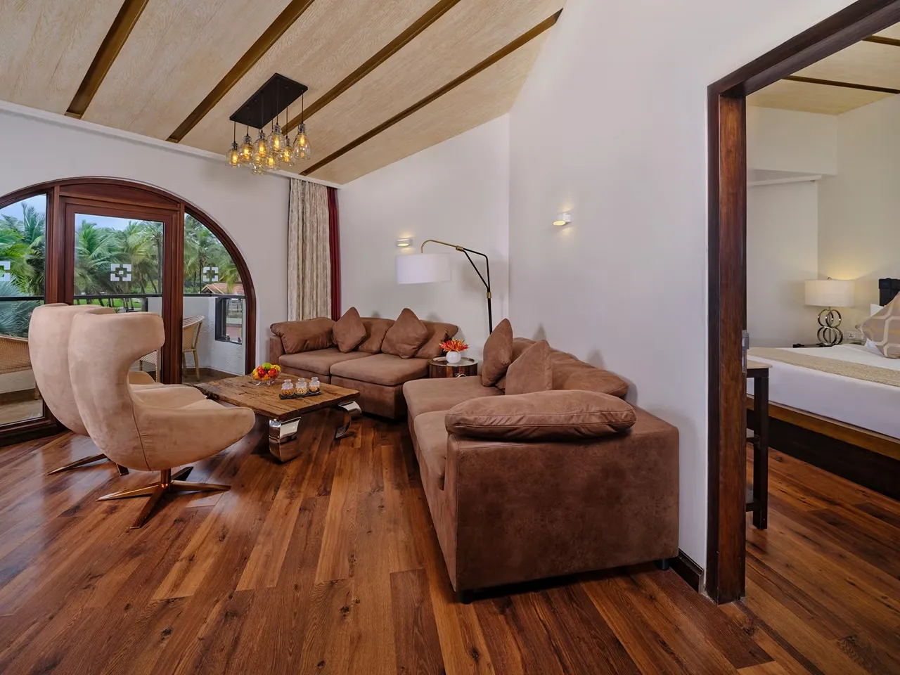 1 King Suite photo 3