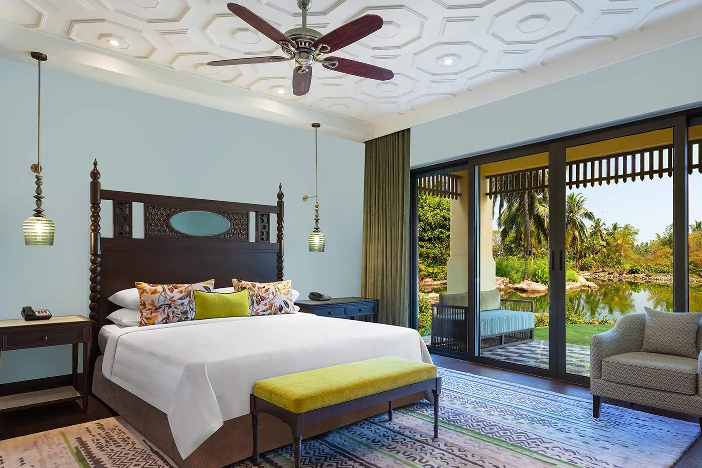 Lagoon View Room: Lagoon View Premium Double photo 1