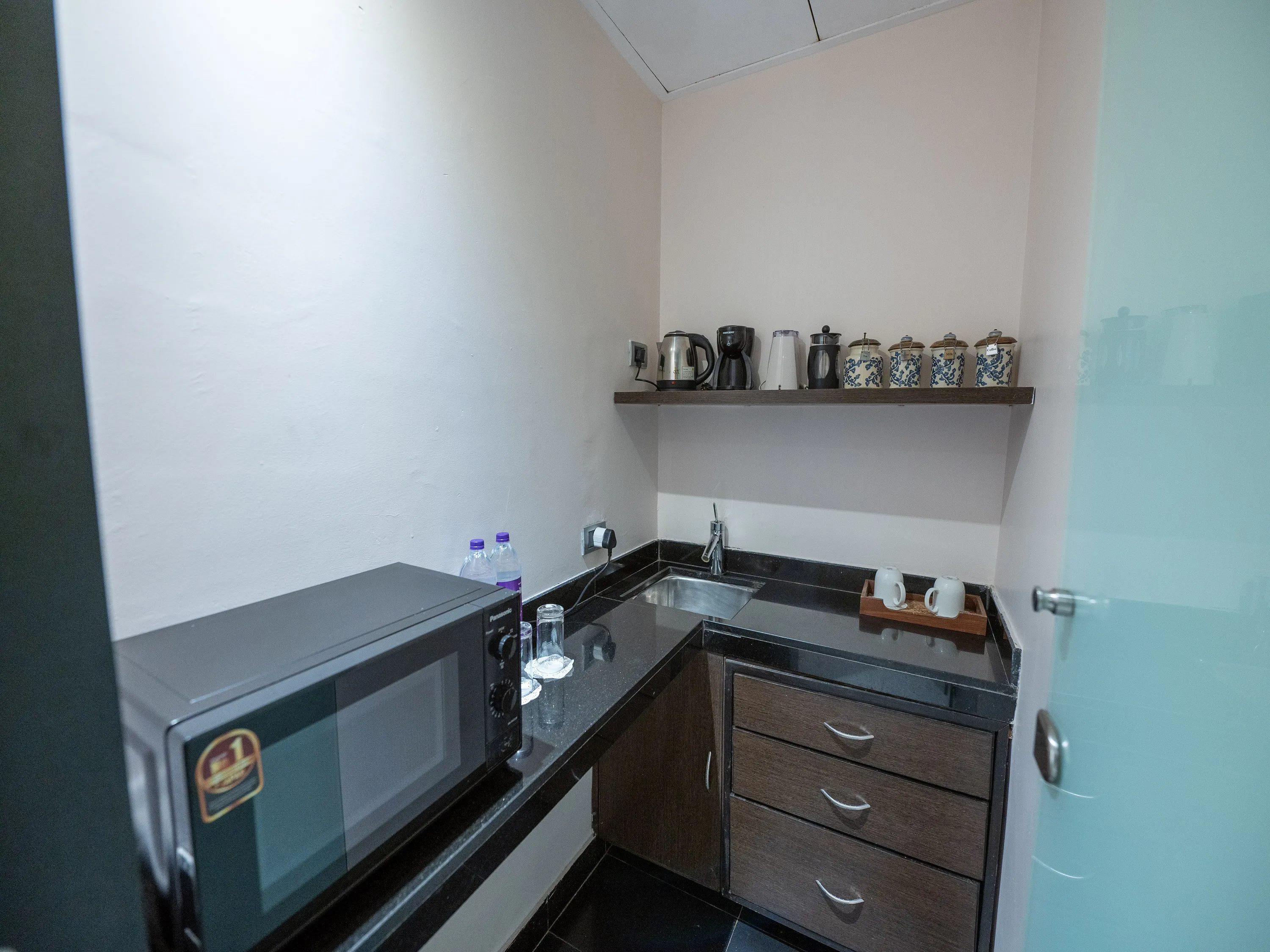 Presidential Suite with Private Pool photo 7