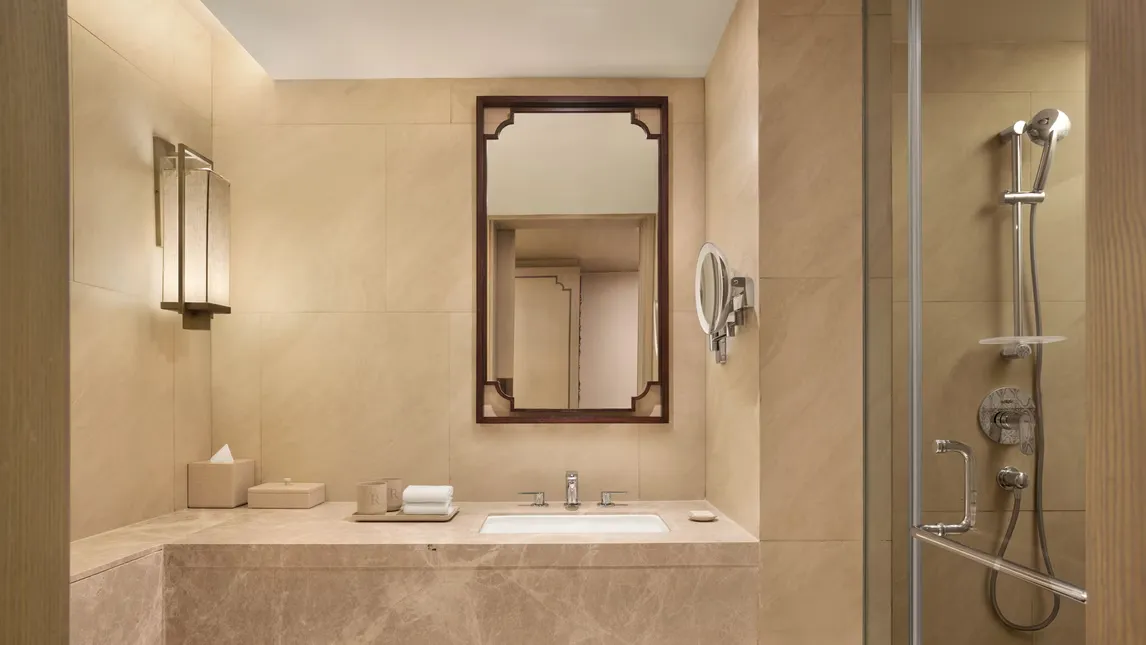 Executive Suite, King photo 4