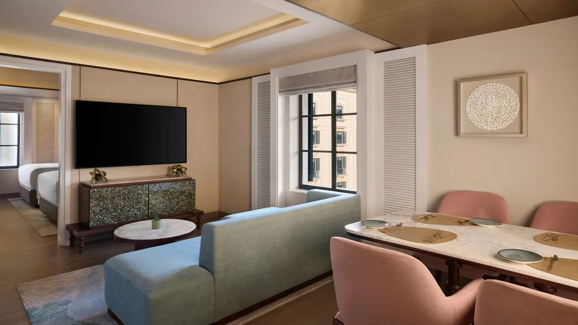 Family Suite, Bedroom 1: 1 King, Bedroom 2: 1 Twin, Garden view photo 1