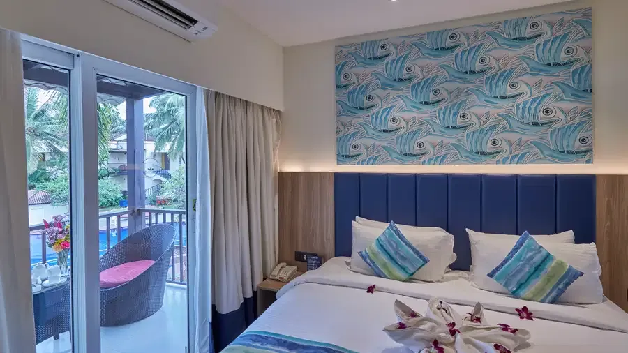 Luxury Suite with Pool/Garden View Balcony photo 4
