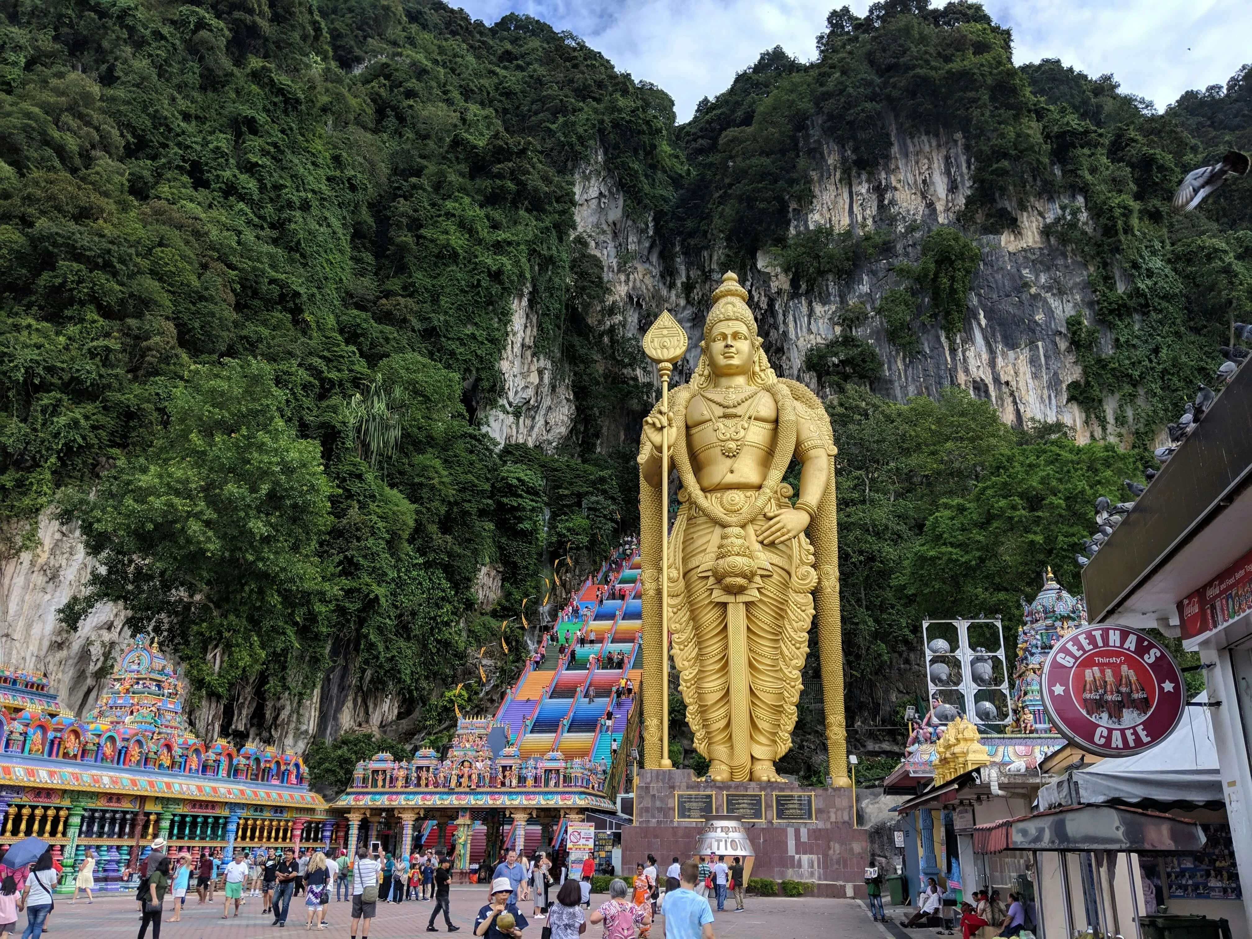 Batu Caves statue and entrance in Kuala Lumpur